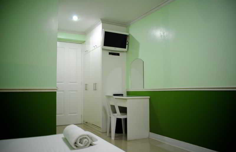 Cebu Fiesta Business Suites Exterior photo