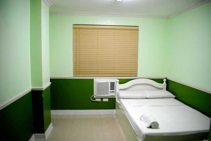 Cebu Fiesta Business Suites Exterior photo